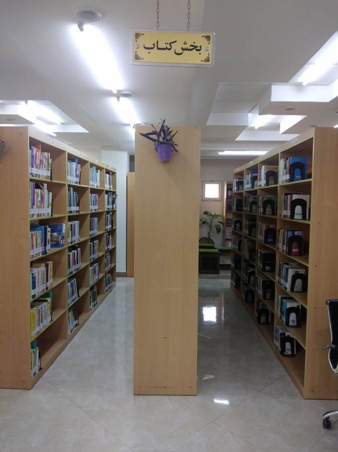 مخزن کتاب کتابخانه عمومی میرزا کوچک جنگلی